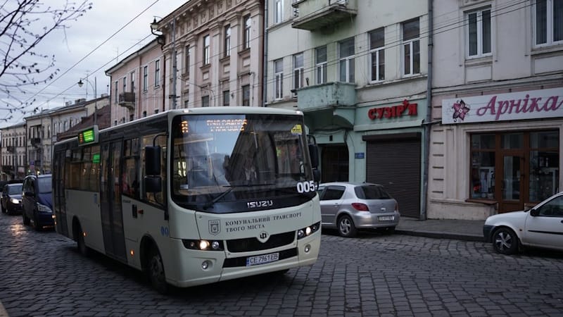 Автобус 8 Чернівці