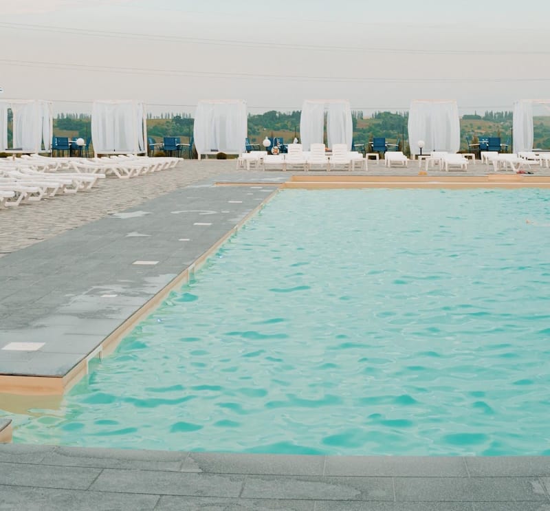 Басейни в Чернівцях і за містом