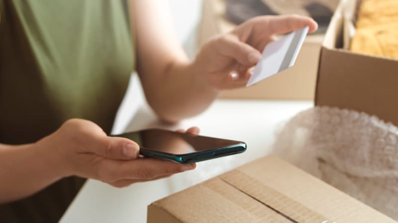 фінансовий номер телефону