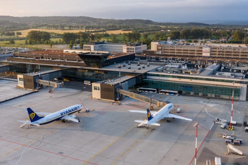 Як дістатися до аеропорту у Кракові