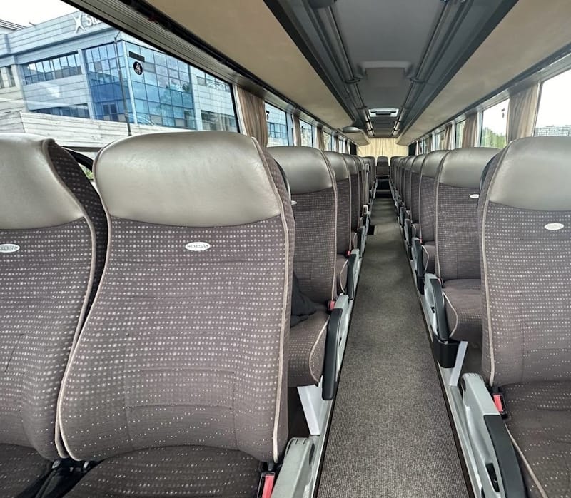 Автобус Чернівці — Сучава