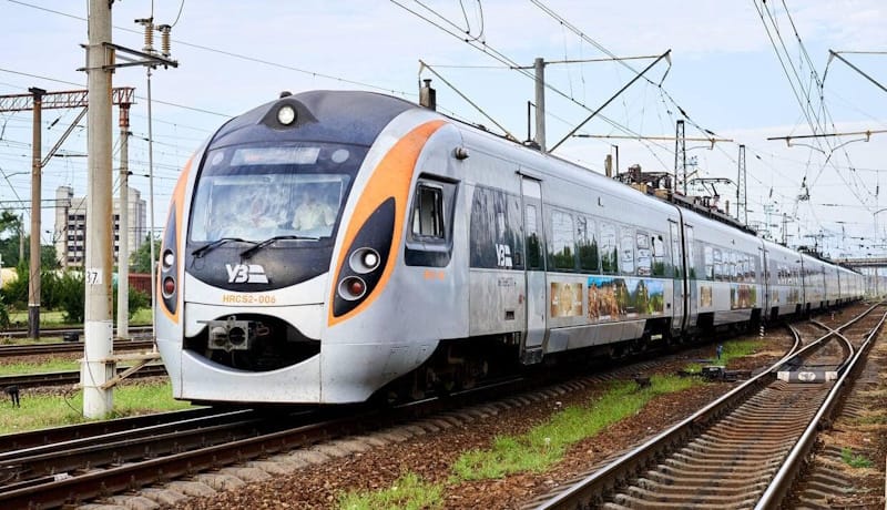 Їдемо поїздом