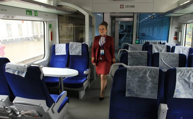 Поїзд Івано-Франківськ внутри