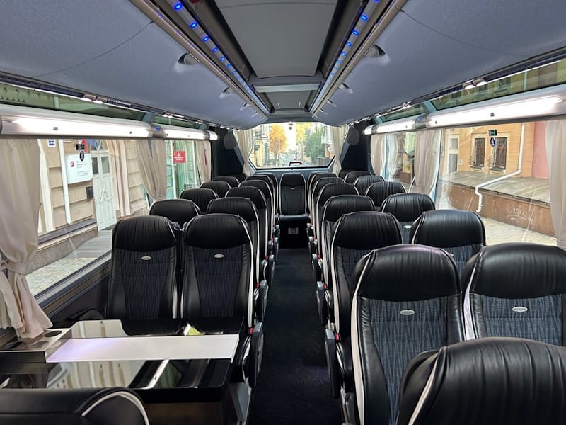 Автобус Чернівці - Кам'янець-Подільський